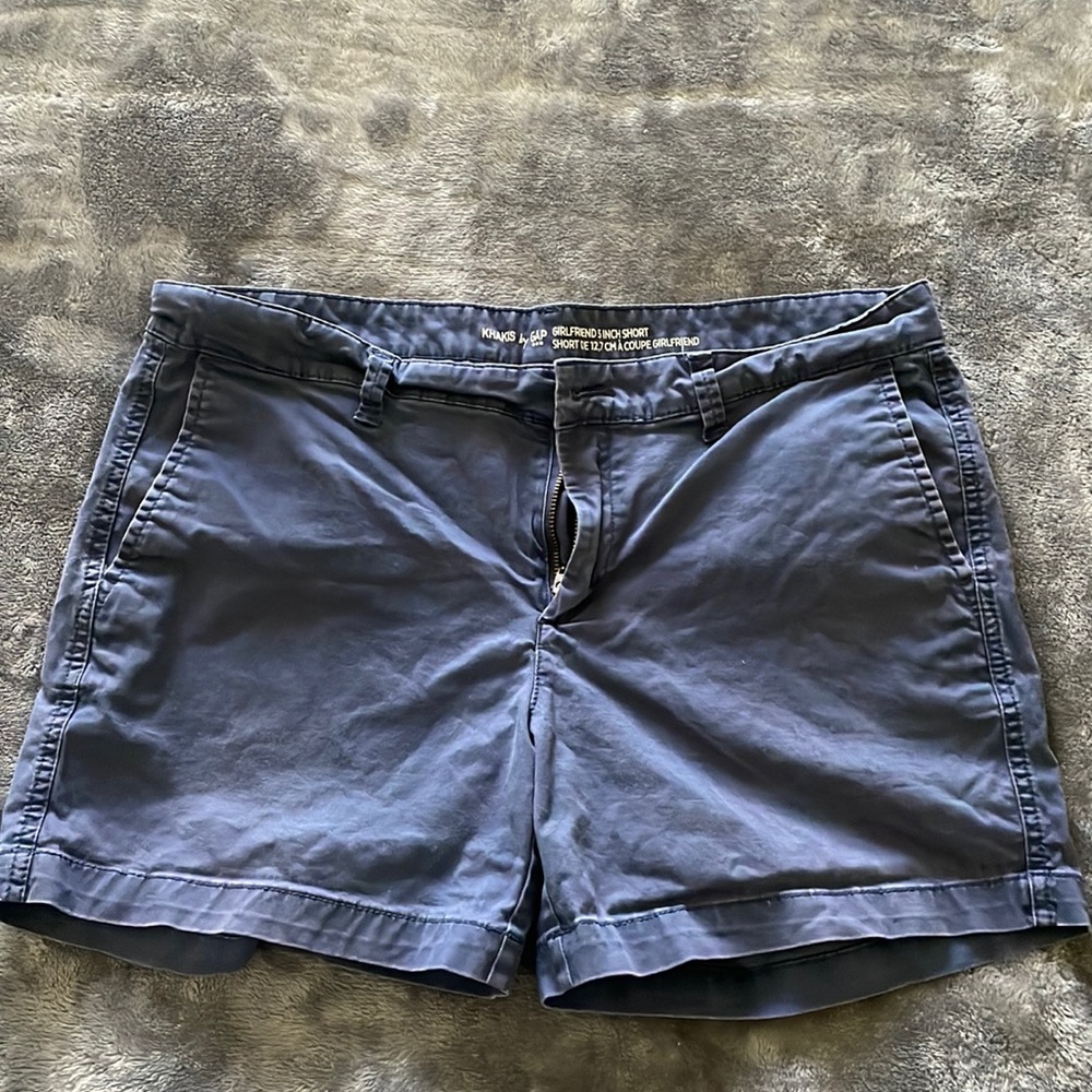Gap shorts
